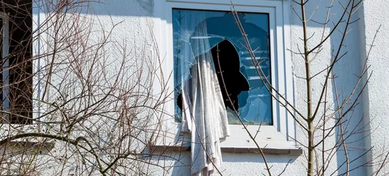 Storm Window Installation Contractors in Ferry Pass, FL