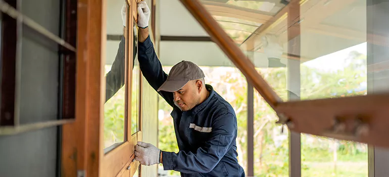 Double Hung Vinyl Window Sash Replacement in Ferry Pass, FL